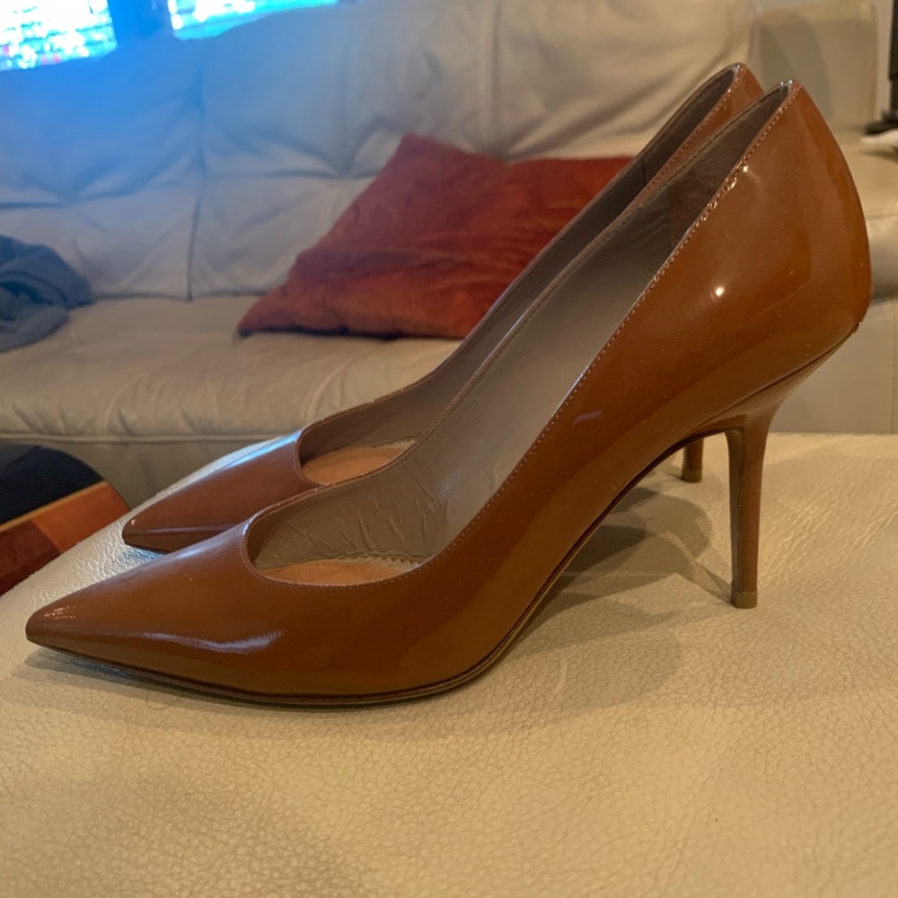 Burberry brown leather heels size 7.5